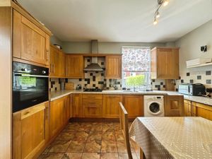 Kitchen- click for photo gallery